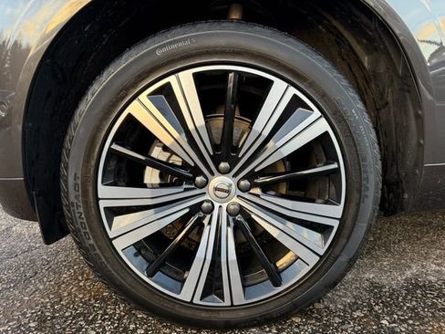 Certified 2023 Volvo XC60 B5 Plus w/ Climate Package image 13