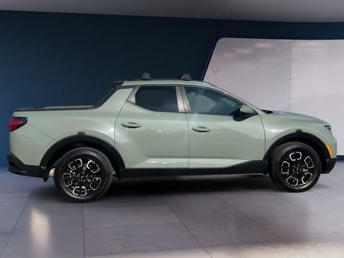 Used 2022 Hyundai Santa Cruz SEL Premium image 6