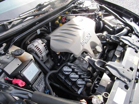 Used 2001 Chevrolet Monte Carlo SS image 36