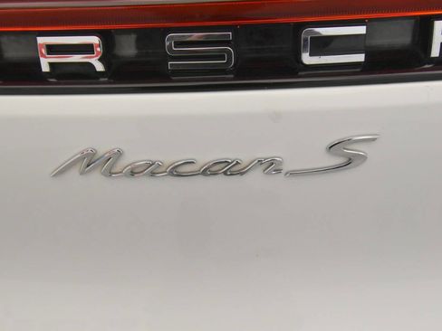 Used 2020 Porsche Macan S image 32