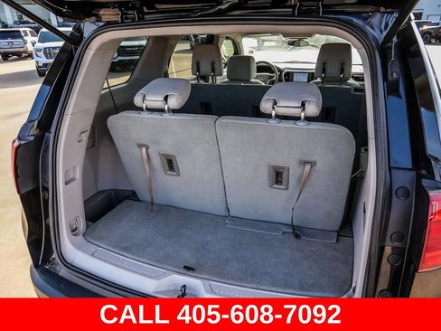 Used 2019 GMC Acadia SLE FWD image 12