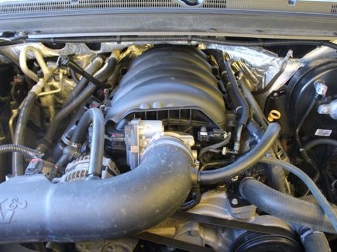 Used 2016 Chevrolet Suburban LTZ image 20