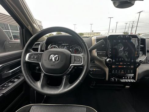 Used 2024 RAM 2500 Laramie AWD/4WD image 10