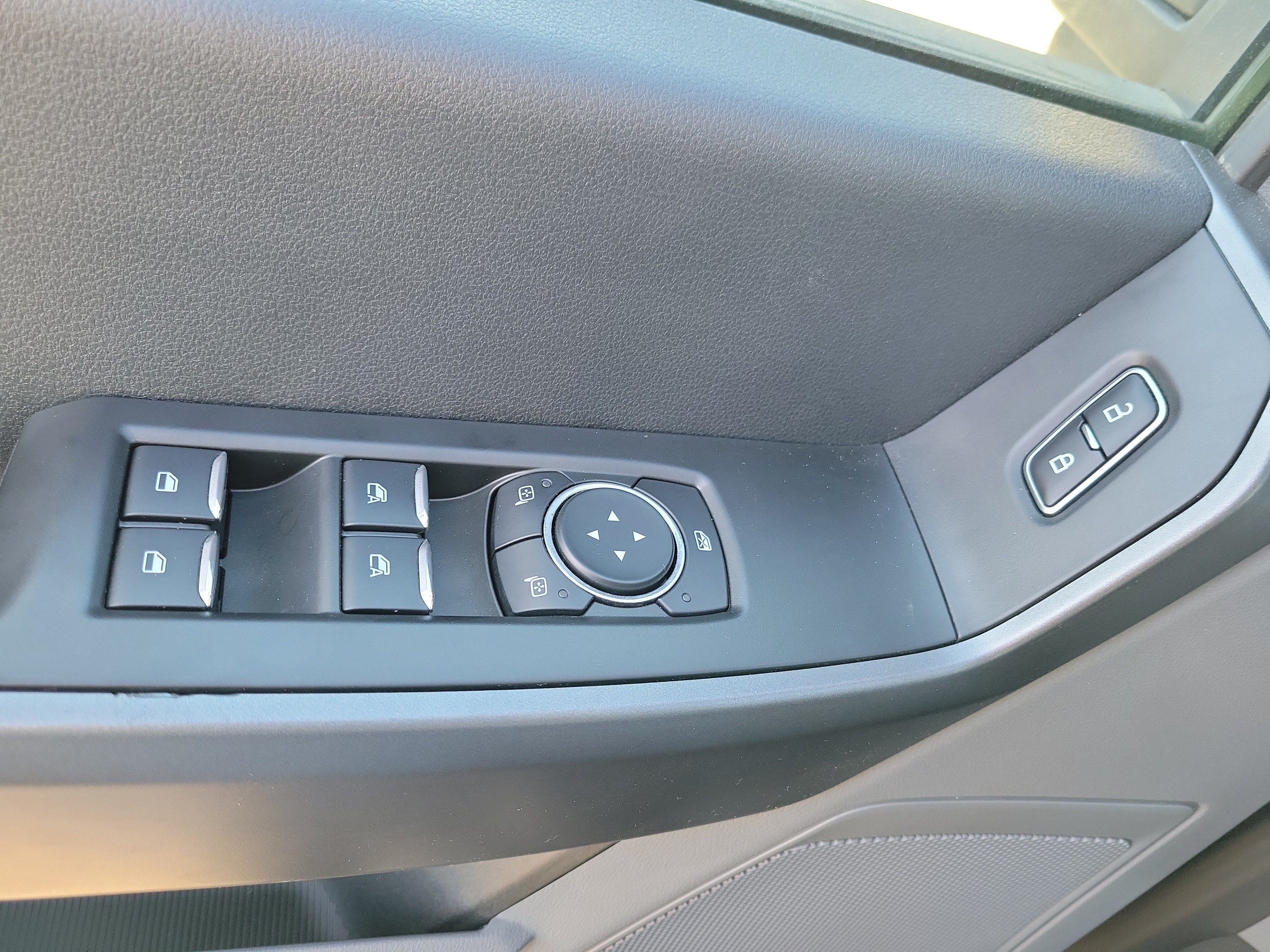 Certified 2025 Ford F350 XL w/ STX Appearance Package AWD/4WD image 15