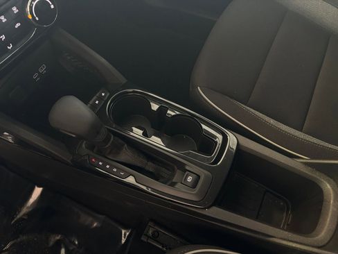 Used 2025 Chevrolet TrailBlazer LT image 39