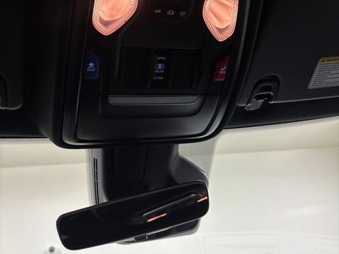 New 2026 RAM 1500 Express AWD/4WD image 13