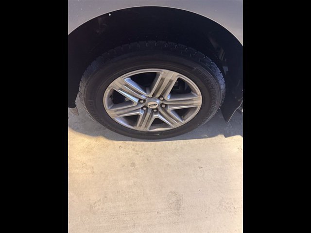 Used 2021 Ford Expedition XLT AWD/4WD image 17