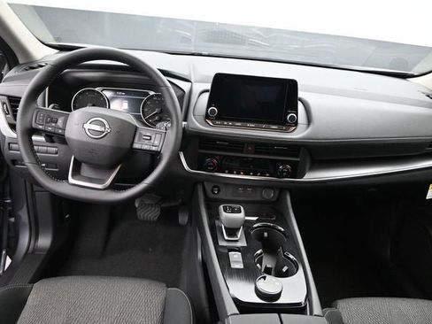 New 2026 Nissan Rogue SV image 10