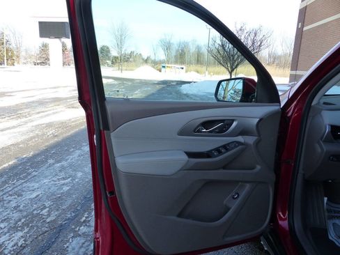 Used 2019 Chevrolet Traverse LT w/ LPO, Floor Liner Package image 20