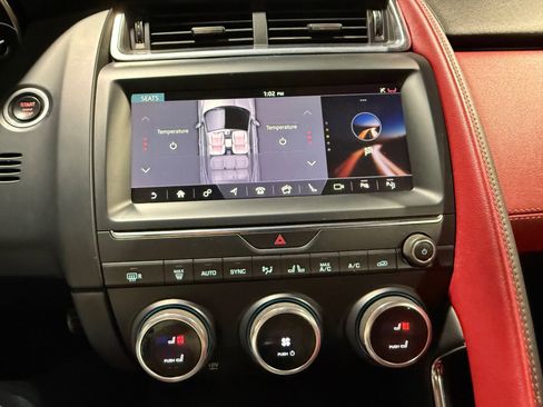 Used 2019 Jaguar E-PACE R-Dynamic SE image 41