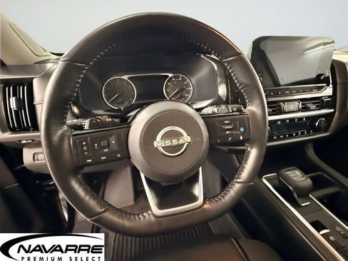 Used 2022 Nissan Pathfinder SL w/ SL Premium Package FWD image 22