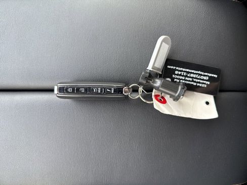 Used 2024 MAZDA CX-90 3.3 Turbo w/ Premium Package image 35