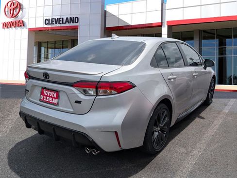 Used 2026 Toyota Corolla SE FWD image 7