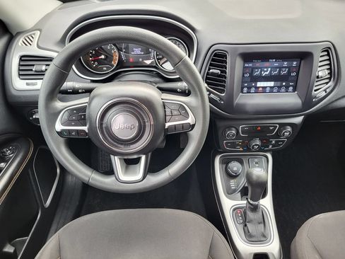 Used 2021 Jeep Compass Sport AWD/4WD image 29