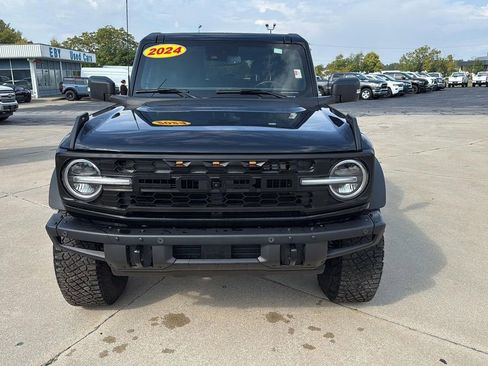Used 2024 Ford Bronco Wildtrak image 8