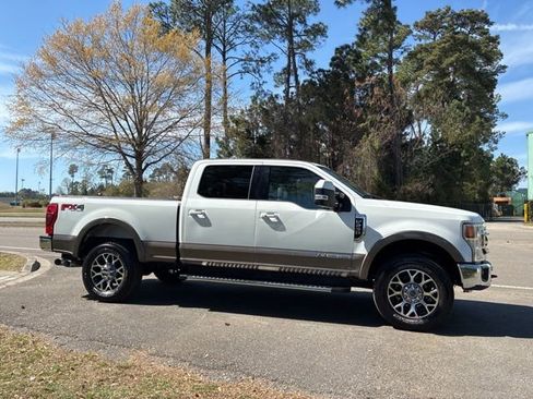 Used 2020 Ford F250 Lariat w/ Lariat Ultimate Package image 2