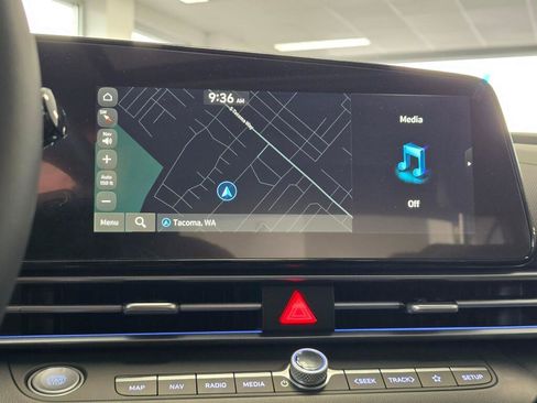 New 2026 Hyundai Elantra Limited FWD image 28