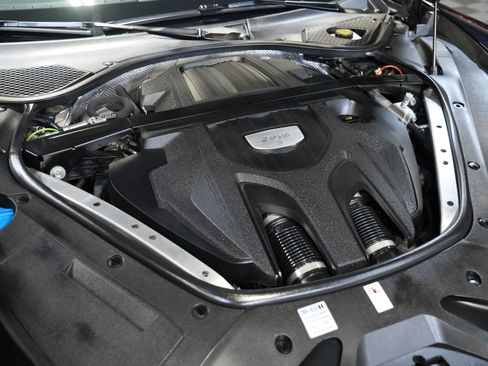 Used 2018 Porsche Panamera 4S AWD/4WD image 47