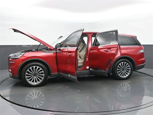 Used 2021 Lincoln Aviator Reserve w/ Equipment Group 201A image 57
