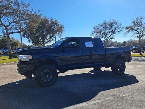 Used 2019 RAM 2500 Laramie image 8