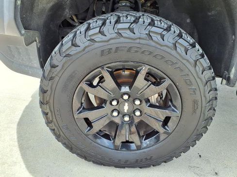 Used 2018 Chevrolet Colorado ZR2 w/ ZR2 Midnight Special Edition AWD/4WD image 21