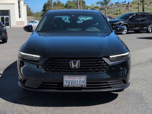 Used 2025 Honda Accord Sport image 8