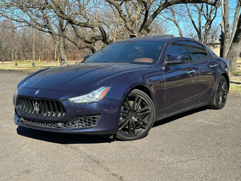 Used 2018 Maserati Ghibli S image 9