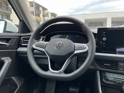 New 2025 Volkswagen Jetta SE image 20