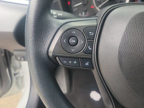 Used 2022 Toyota Corolla LE FWD image 18