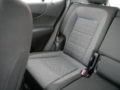 Used 2024 Chevrolet Equinox LT image 12