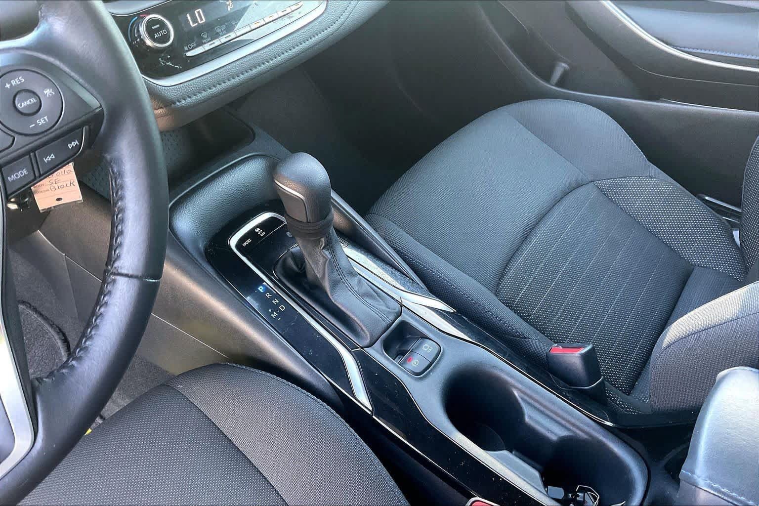 Used 2022 Toyota Corolla SE FWD image 16