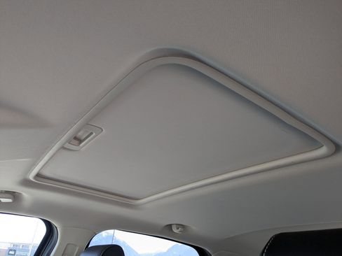 Used 2020 Ford EcoSport Titanium image 14