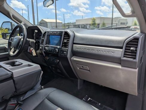 Used 2022 Ford F250 XLT w/ XLT Premium Package AWD/4WD image 20