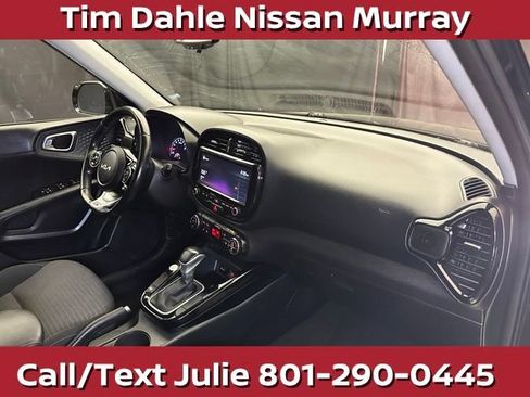 Used 2022 Kia Soul GT-Line FWD image 17