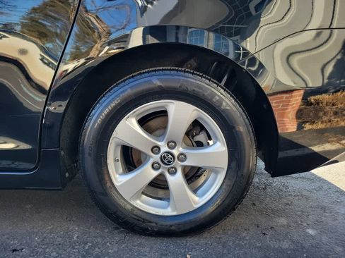 Used 2019 Toyota Sienna LE image 31
