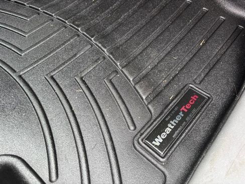 Used 2019 Toyota Sienna LE image 18