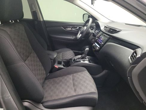 Used 2020 Nissan Rogue Sport SV FWD image 21