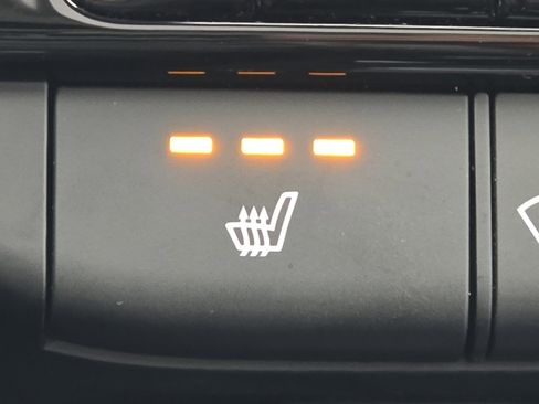 Used 2025 Hyundai Elantra SEL image 7