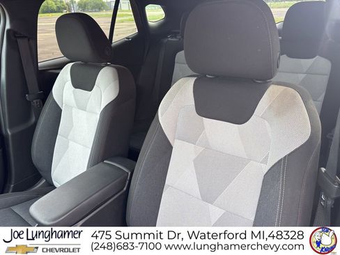 Used 2024 Chevrolet Trax RS w/ Driver Confidence Package FWD image 13