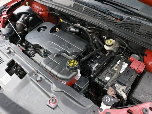 Used 2019 Buick Encore Essence FWD image 37