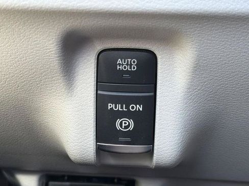 Certified 2025 Nissan Murano SL w/ Cargo Package AWD/4WD image 16