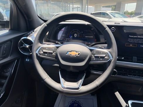 New 2026 Chevrolet Equinox LT w/ Convenience Package II AWD/4WD image 15