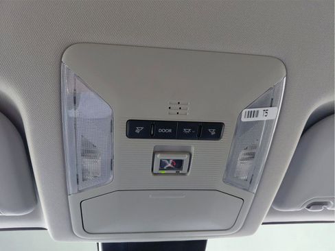 Used 2024 Toyota RAV4 LE image 34