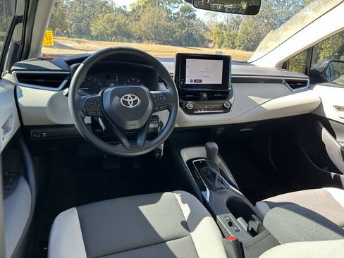 Certified 2025 Toyota Corolla LE image 12