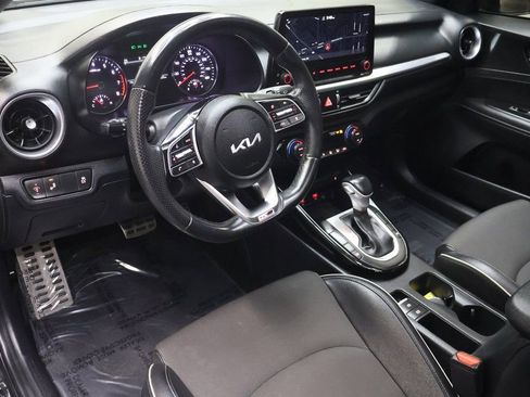 Used 2022 Kia Forte GT-Line w/ GT-Line Premium Package image 18