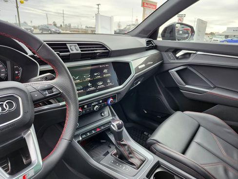 Certified 2025 Audi Q3 2.0T Premium Plus w/ Premium Plus Package image 10