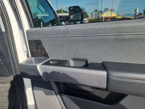 Used 2024 Ford F250 Lariat w/ Tremor Off-Road Package image 27