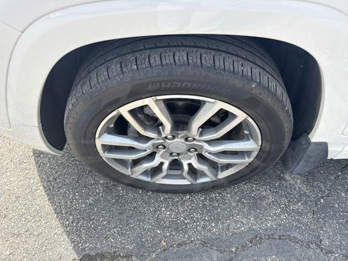 Used 2023 GMC Terrain Denali w/ Denali Premium Package image 2