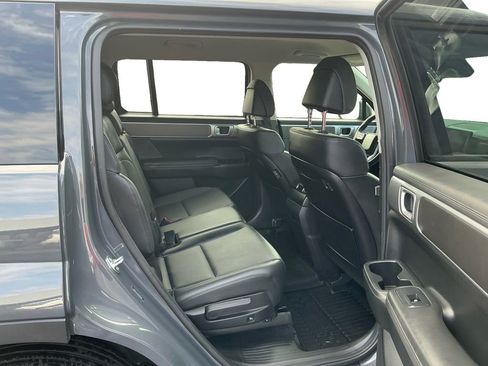 Used 2025 Hyundai Santa Fe SEL image 23