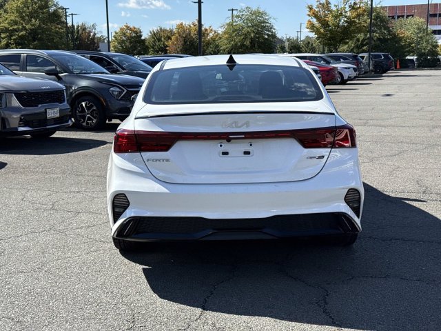 Used 2023 Kia Forte GT-Line w/ GT-Line Premium Package FWD image 3